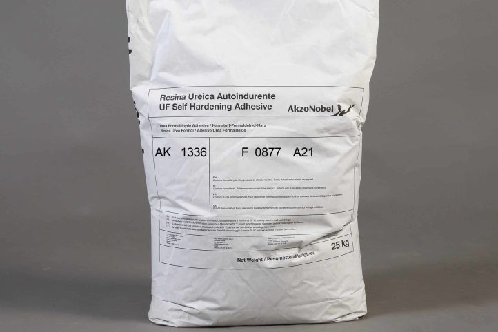 Colla ureica in polvere antitrasudamento 1336